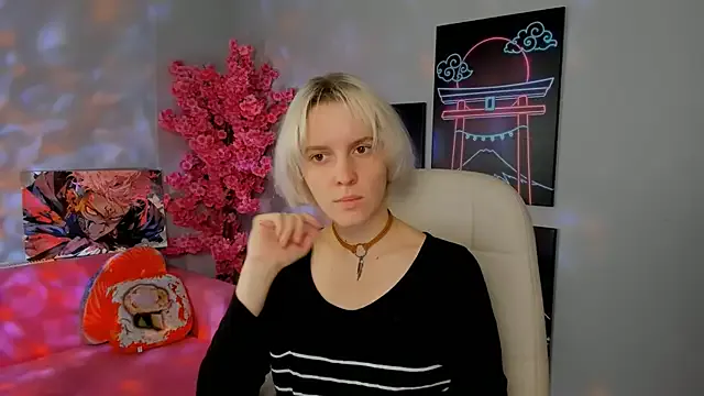 BethanyCloud — 80% hot dancing and 20% cute