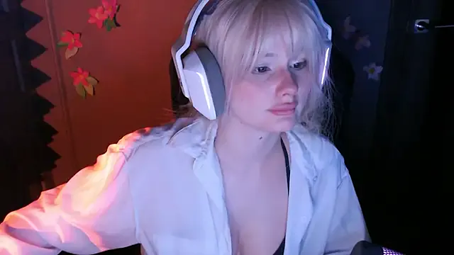 BlondyyArish — punish the ass