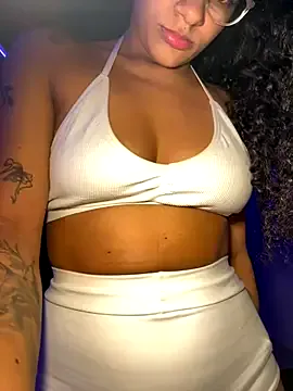 Bonny_ebony1 on StripChat 