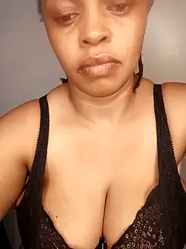 boobsnipplian on StripChat 