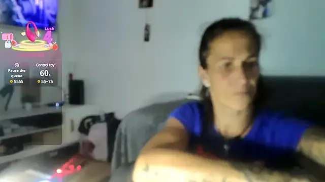 bosslady1984 on StripChat 