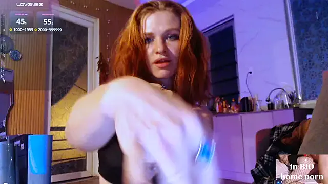 Cassie_Wild — boobies oil show
