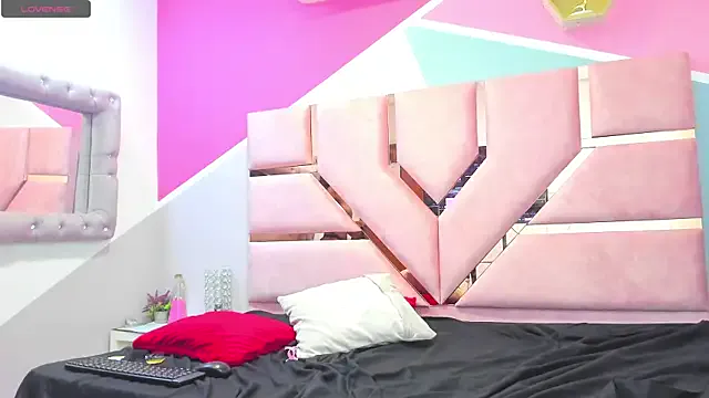 Cattaleyyaxxx — Pussy Play