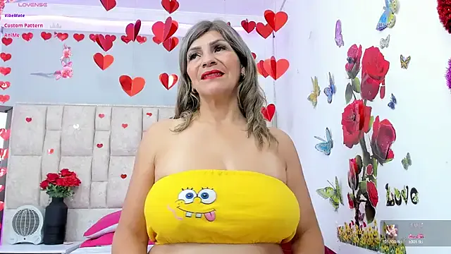 Celeste_Lincon — Flash Boobs 