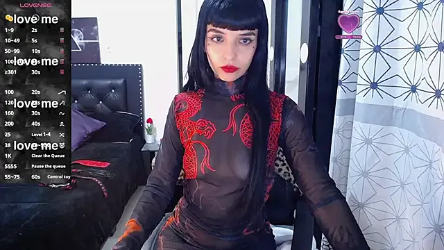 charllotee_dark — play with my pussy