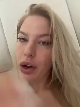 Chloemillerrxx_ —  Nipple Show Close-Up  