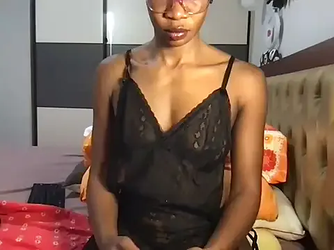 choco_petite on StripChat 