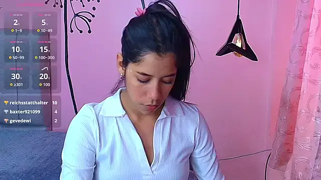 Connie_Bell on StripChat 
