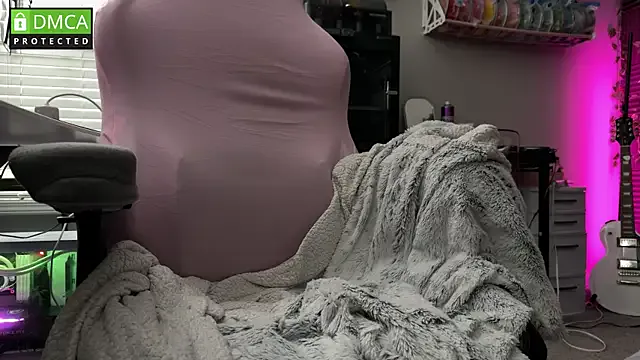 Cosmic_Rose — Slip up top, rub nipples