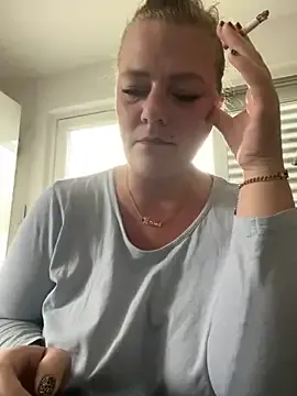 Curvyveri93 — Squirten