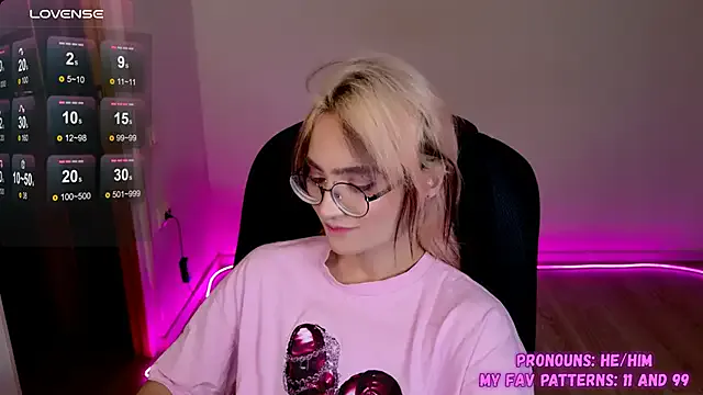 CuteYukiKun — Spank ass