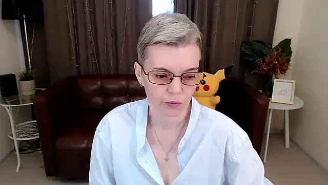 Cutie_Erikaa1 — vibrator control for 3 minutes.