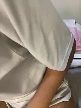 cuttie_sasha on StripChat 