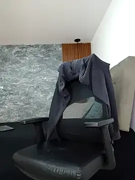 damian_bull — Show ass