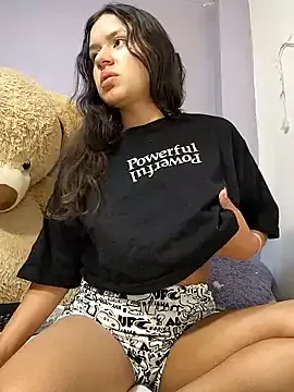 Danni_shy — 4 finger en my pussy