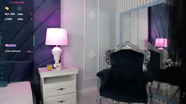 Deezylicious on StripChat 