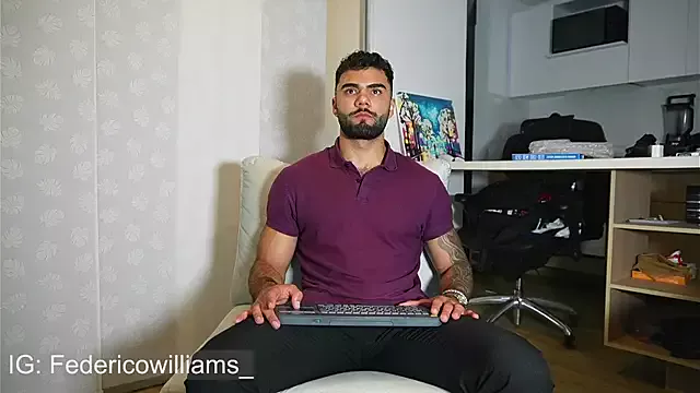 Derek_w on StripChat 