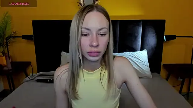 Diana_Garrett — slap me in doggy