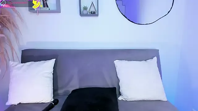 divine_amy1 on StripChat 