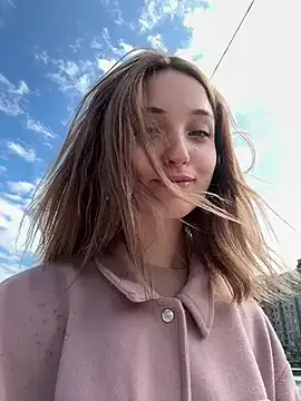 DollyTall on StripChat 