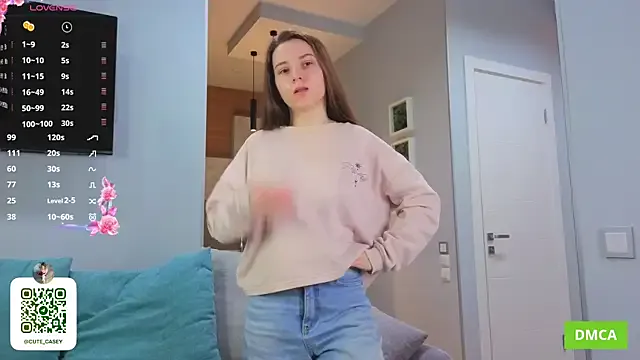 DonnaBurkee — Take off top, play with hot tits