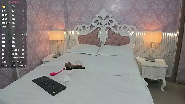 Emelyross_ on StripChat 