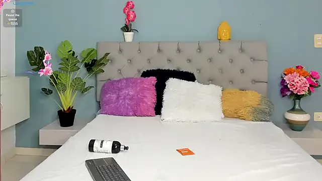 Emma_Onne on StripChat 