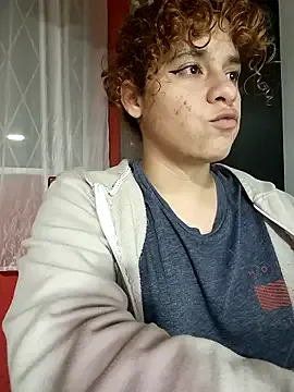 EmmaMelissa0521 on StripChat 