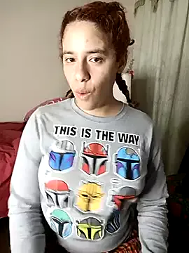 EmmaMelissa0521 on StripChat 