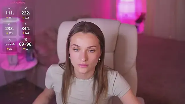 EmmySkyy on StripChat 