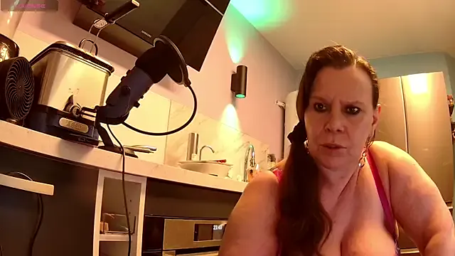 Endrocleia — toy pussy