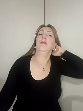 Estefania_Arce on StripChat 