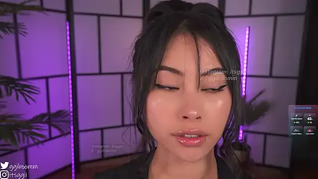 Gigi_ohlala on StripChat 