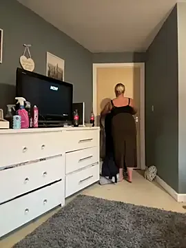 GoddessPrincesss — TWERK SHOW DOGGY STYLE   