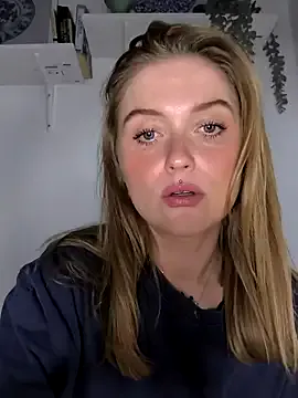 Goldloeckchen159 — Freechat on StripChat