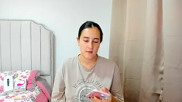Hanna86 on StripChat 
