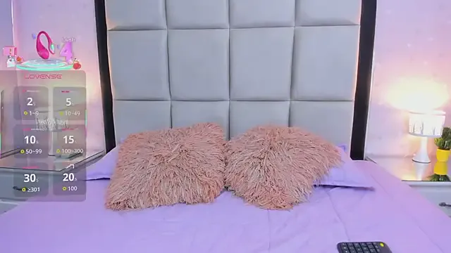 HannaClarrk_ on StripChat 