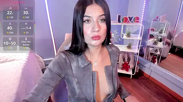 hannah_wood on StripChat