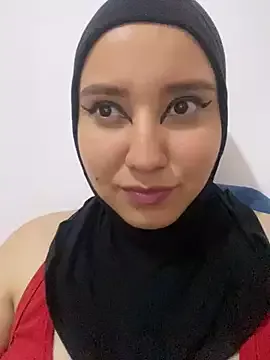 hannahayat on StripChat 