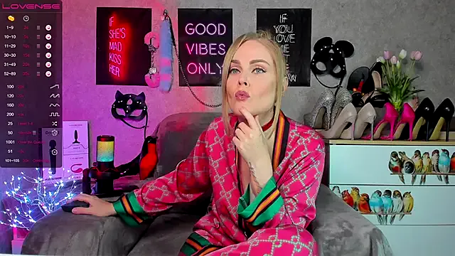 HannaKorsak on StripChat 