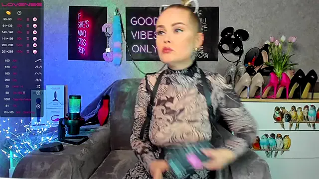 HannaKorsak on StripChat 