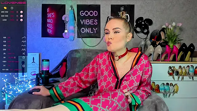 HannaKorsak on StripChat 