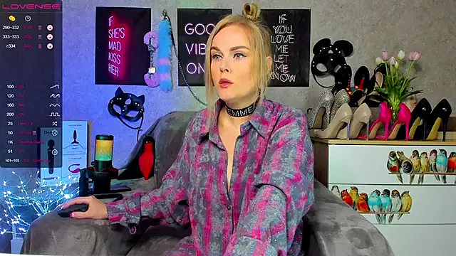 HannaKorsak on StripChat 