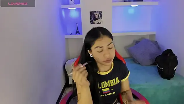 helena_weller on StripChat 