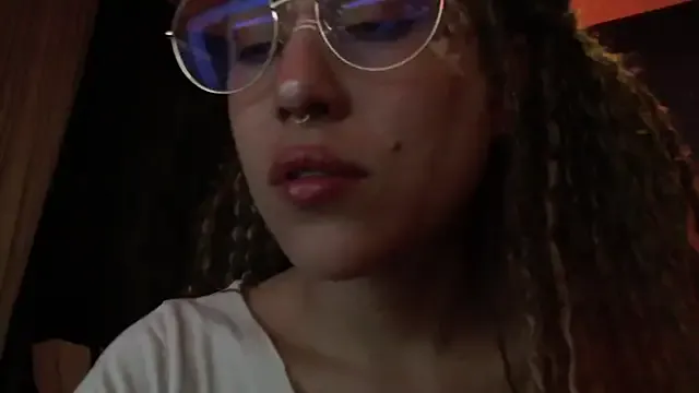 Hellen_dumont on StripChat 