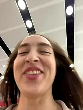 Holly_Play on StripChat 