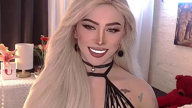 Hot_amanda_goddess — YOUR FANTASY DREAM GIRL IN BED >3 X