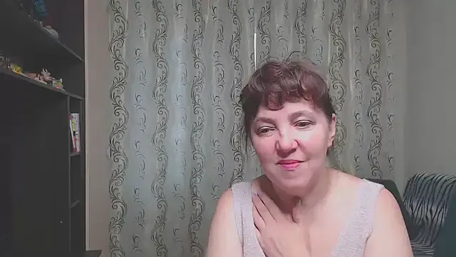 Illusionq on StripChat 