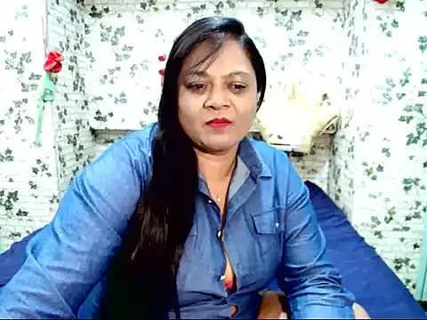 IndianDelia on StripChat 