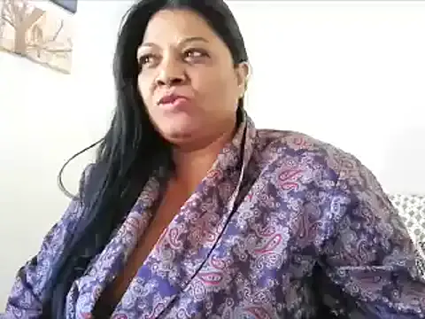 IndianDelia on StripChat 